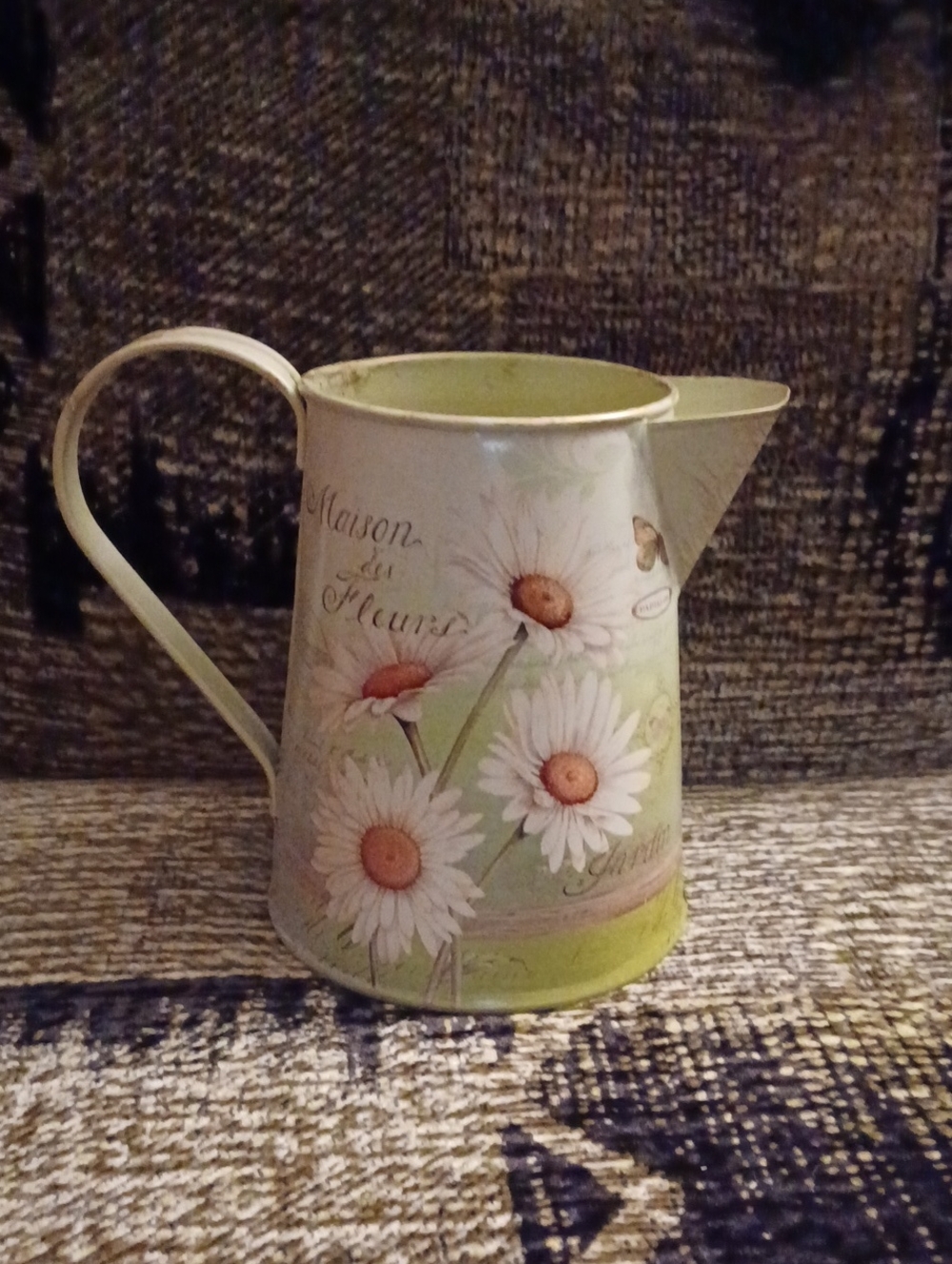$4 Add-on New Floral Daisy Metal Watering Can - French Text